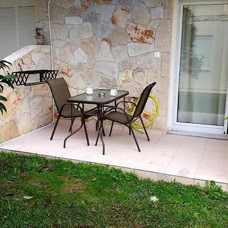 公寓 Pefko Couple's Cave *