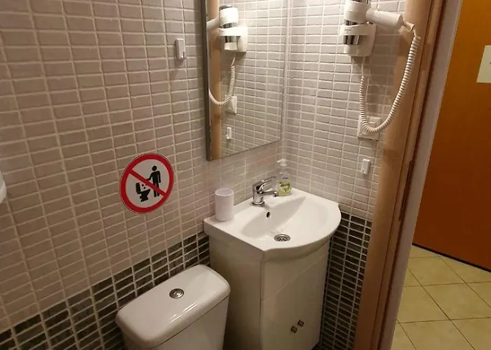 Pefko Couple's Cave * 佩科霍里