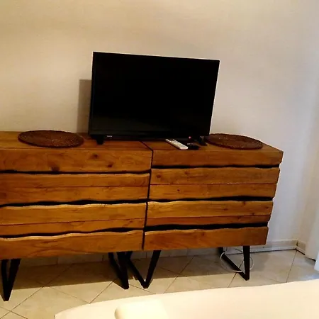 Pefko Couple's Cave Apartament